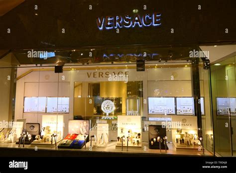 versace saudi arabia|versace riyadh boutique.